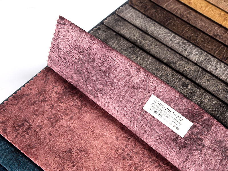 Měkká a hedvábně potištěná laminovaná sametová látka - dopřát si luxus